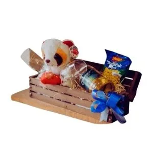Baú de Comemoração com Pelúcia e Petisco