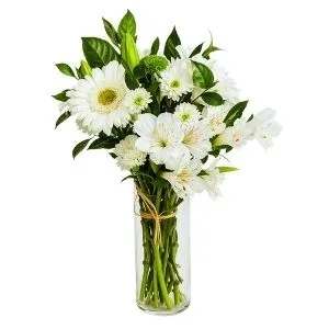 Arranjo Branco de flores do campo no vaso de vidro