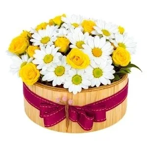 Cesta de Rosas e Margaridas