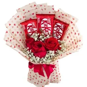 Ramalhete de Rosas Vermelhas com Kit Kat