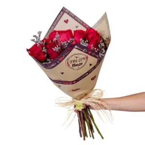 Buquê de 10 Rosas Feito com Amor