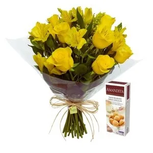 Buquê de 8 Rosas Amarelas e Amandita