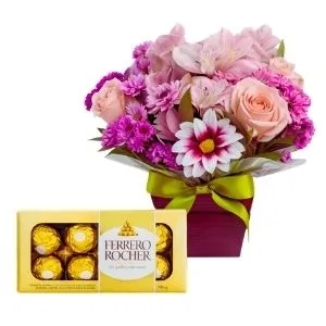 Box Charming Flores Rosadas Ferrero Rocher 08 Unidades