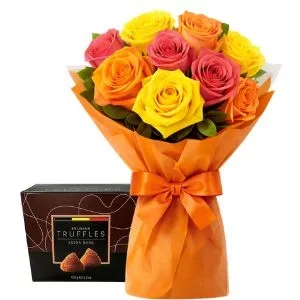 Buquê Amor Tropical de Rosas com Chocolates