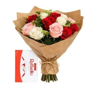 Buquê Tradicional 15 Rosas Três Cores e Rafaello