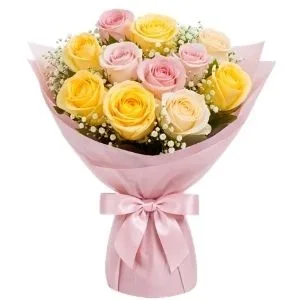 Buquê Tradicional de 12 Rosas Claras