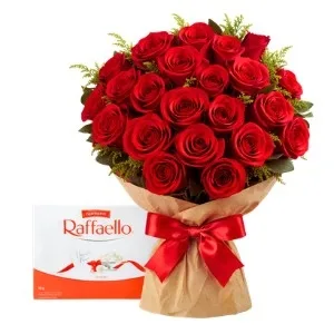 Buquê Tradicional de 36 Rosas e Raffaello