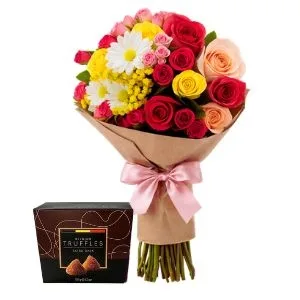 Buquê Tradicional de Rosas Coloridas e Margaridas com Chocolate