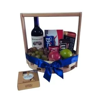 Cesta de Vinhos e Chocolates
