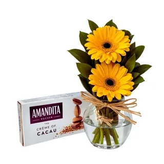 Duplo Amor de Gerberas no Vidro com Chocolates