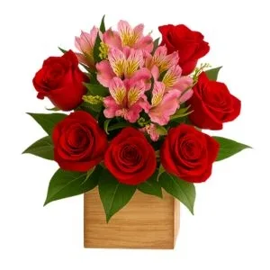 Arranjo de Rosas e Astromélias no Cachepô