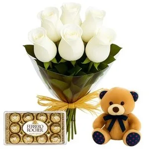 Buquê de 6 Rosas Brancas com Chocolate e Pelúcia