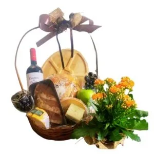 Cesta de Queijos e Vinhos