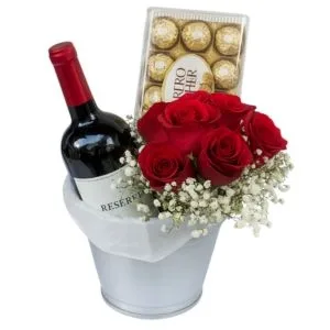 Balde Luxe de Rosas, Vinho e Ferrero Rocher