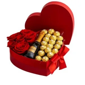 Coração de Chandon com Rosas Vermelha e Ferrero Rocher