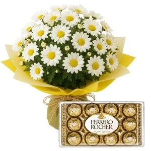 Vaso de Mini Margaridas Brancas com Chocolates Ferrero Rocher