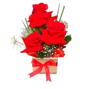 Arranjo com 3 Rosas Vermelha