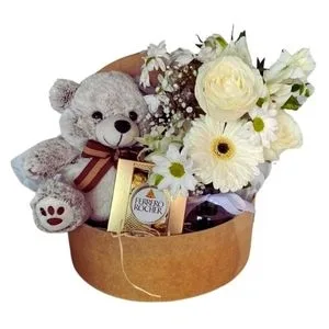 Box Tamanho G com Arranjo de Flores Brancas, Pelúcia e Ferrero Rocher de 4 Unidades