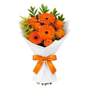 Buquê de Flores Laranjas