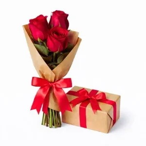 Trio de Rosas Vermelhas com Chocolates