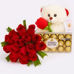 Buquê 15 Rosas Vermelhas com Pelúcia e Ferrero Rocher