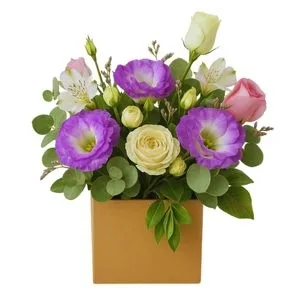 Arranjo de Rosas e Lisianthus