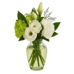 Arranjo Pequeno de Flores Brancas no Vaso de Vidro
