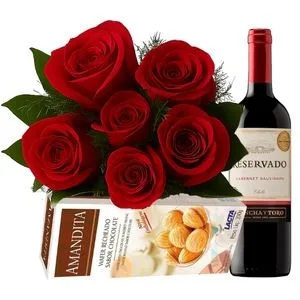 Buquê de 6 Rosas Vermelhas com Vinho e Wafer Amandita
