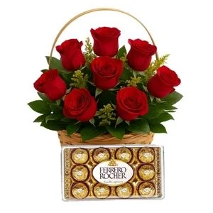 Cesta de 10 Rosas Vermelhas com Ferrero Rocher