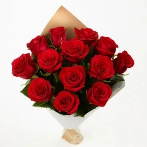 Buquê de 12 Rosas Vermelhas Naturais