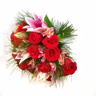 Buquê De Flores Reconquista