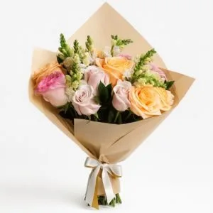 Buquê de Rosas Champanhe, Rosas Rosadas e Boca-de-Leão Branco