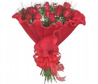 Buquê De Rosas Vermelhas Retrô