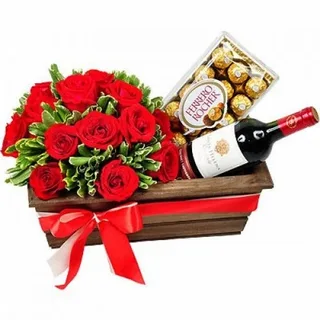 Caixa Com Flores Romântica