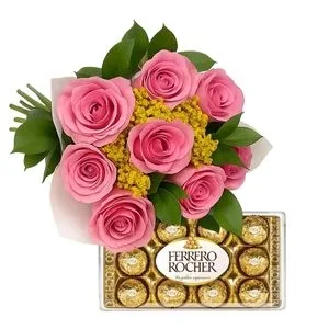 Buquê Rústico de 8 Rosas Rosadas e Chocolate
