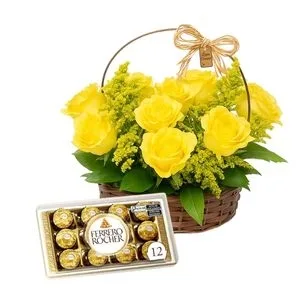 Cesta com 10 Rosas Amarelas e Chocolate