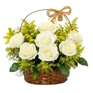 Cesta com 10 Rosas Brancas