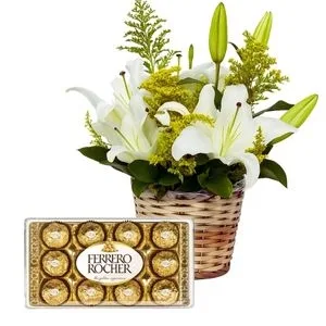 Cesta de Lírio Branco e Chocolate