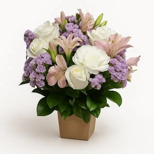 Mix de Flores Suaves no Cachepô Natural