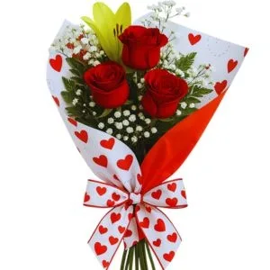 Ramalhete de Rosas com Lírio