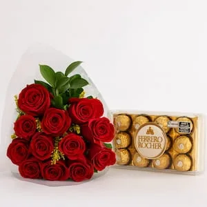 Buquê de 12 Rosas Vermelhas e Caixa de Ferrero Rocher