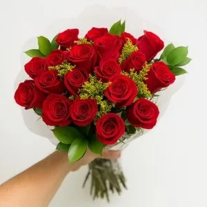 Buquê de 19 Rosas Vermelhas