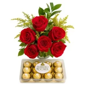 Buquê de 6 Rosas Vermelhas com Ferrero Rocher