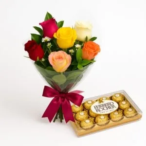 Buquê de Rosas Coloridas com Caixa de Bombons Ferrero Rocher