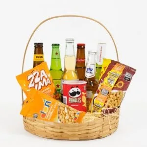 Cesta de Cervejas Variadas com Petiscos