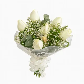 Buquê de 6 Rosas Brancas com Gipsofila e Eucalipto