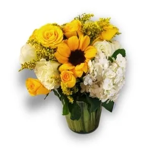 Arranjo de Flores Mistas Amarelas no Vaso de Vidro