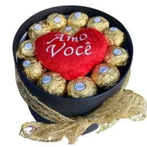 Box de Ferrero com Coração de Pelúcia