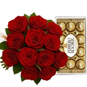 Buquê de 12 Rosas Vermelha com Chocolate