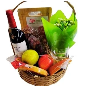Cesta de Queijos e Vinho